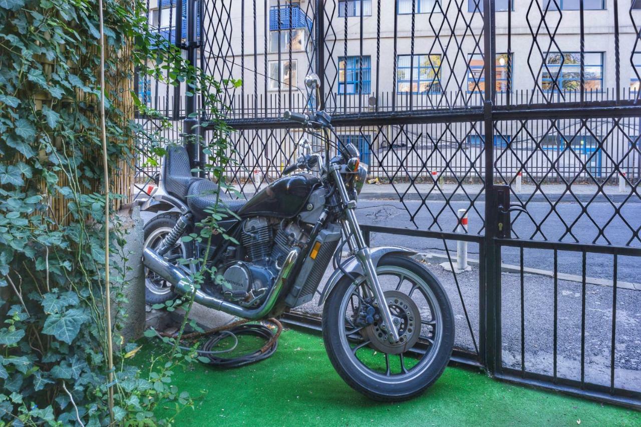 ホテル Motor House Unirii ブカレスト エクステリア 写真